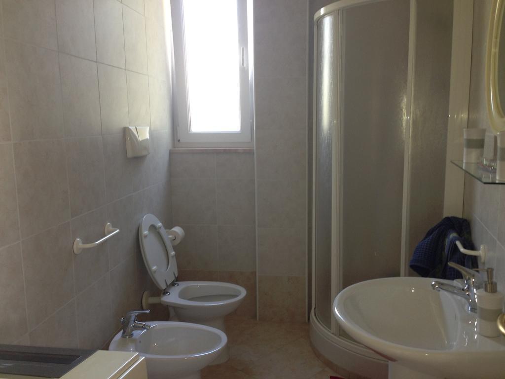 Blumen Bad Beach Apartment Metaponto Cameră foto