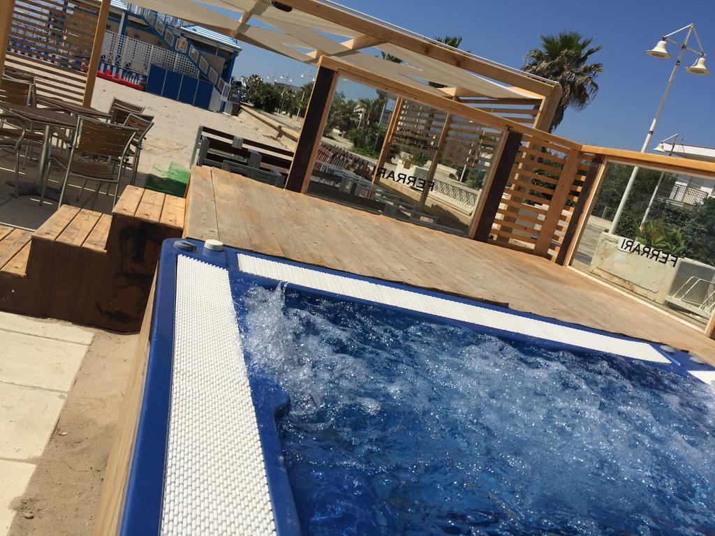 Blumen Bad Beach Apartment Metaponto Exterior foto